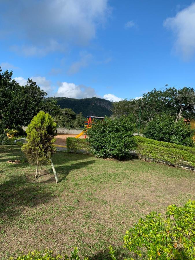 Flat Em Serra Negra - Pe - Condominio Proximo Bodega De Veio, Shows E Eventos ベゼーホス エクステリア 写真